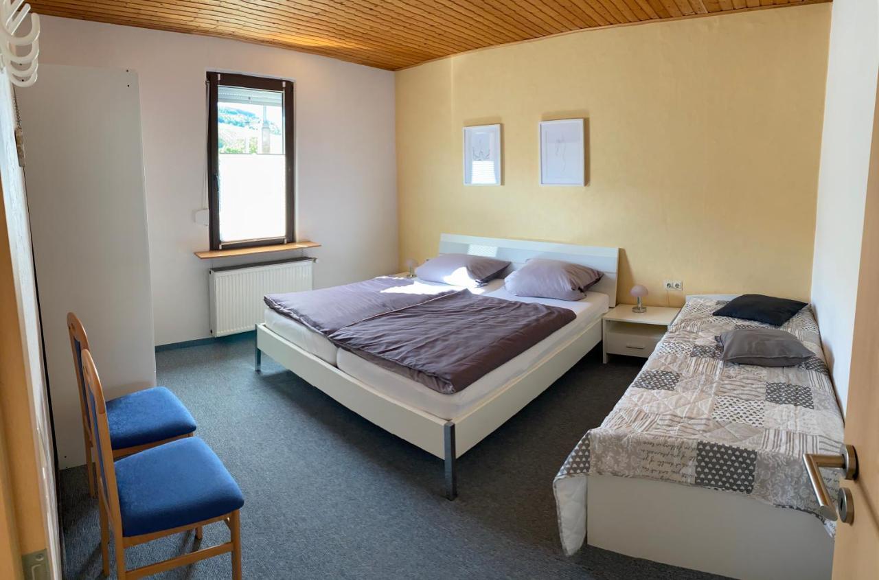 Ferienwohnung Metzen Burg  Exterior photo